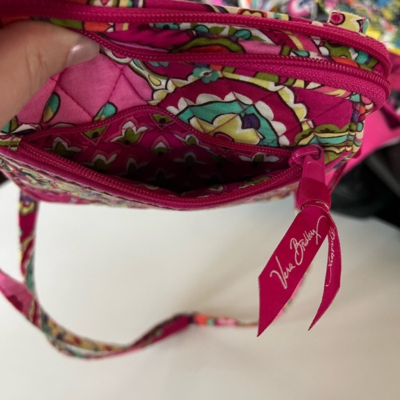 Vera Bradley women’s small crossbody purse floral paisley pre-owned like new - Picture 9 of 9
